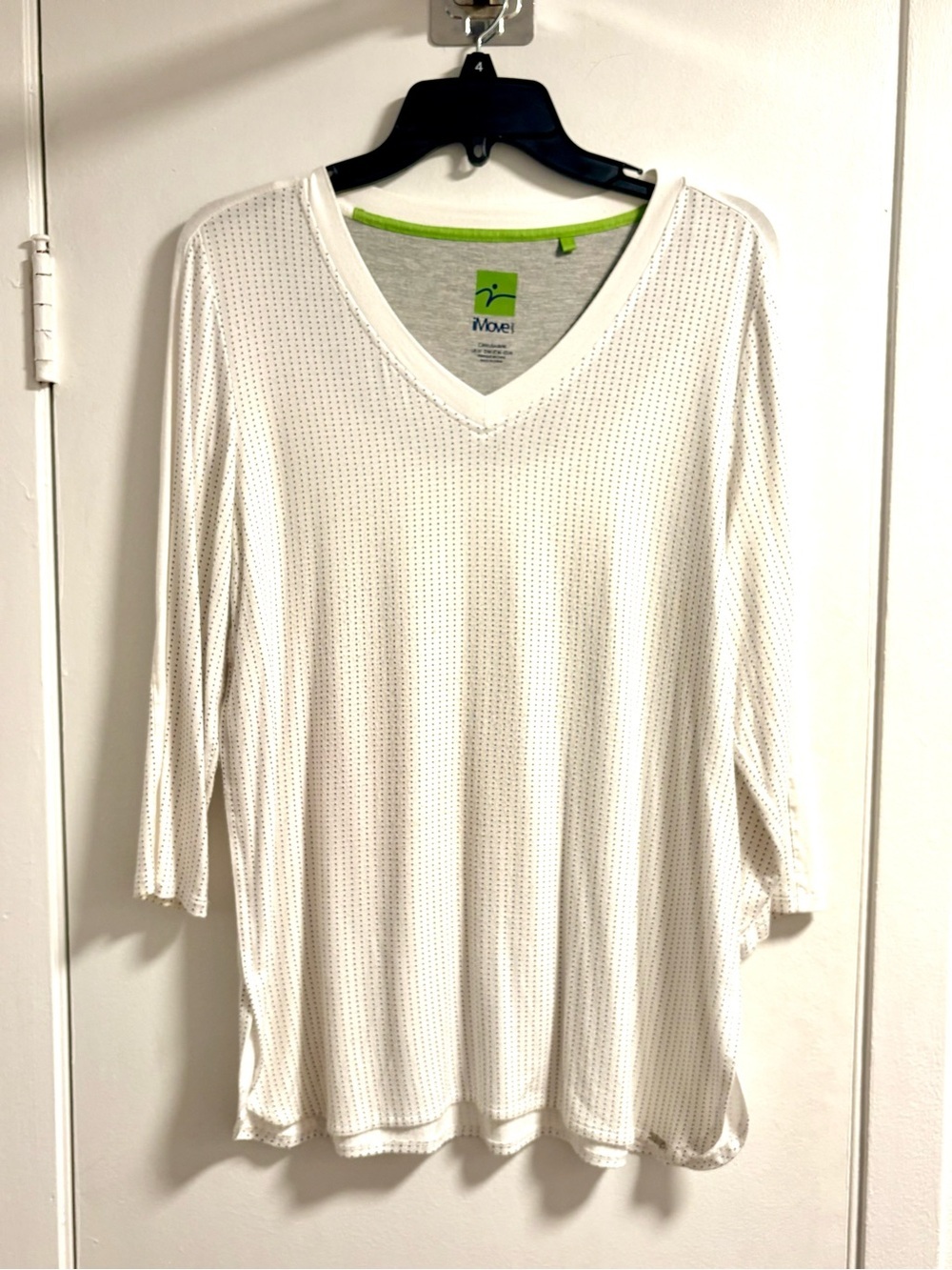 Women's White Long Sleeve V-Neck Performance Tee